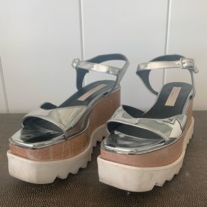 (Stella McCartney) Silver Indium Elyse Star Sandals